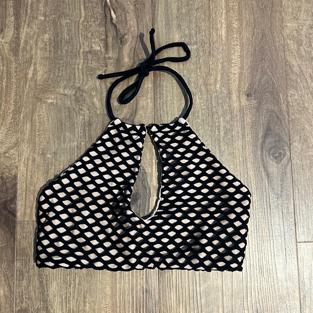 Jypsea Local Honeycomb Peekaboo Bikini Top, Size S, Black/Nude